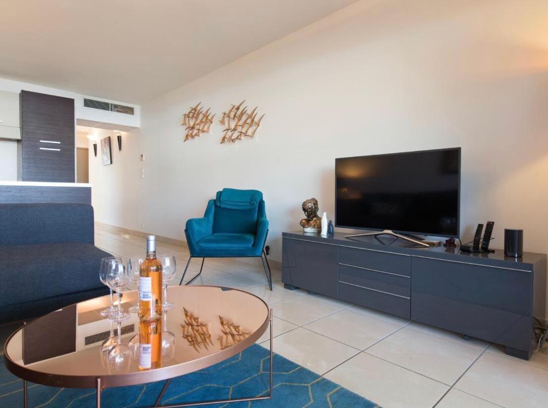 Luxury 3 Piece Garden Apartment In Cannes Marina ماندوليو لا نابول المظهر الخارجي الصورة