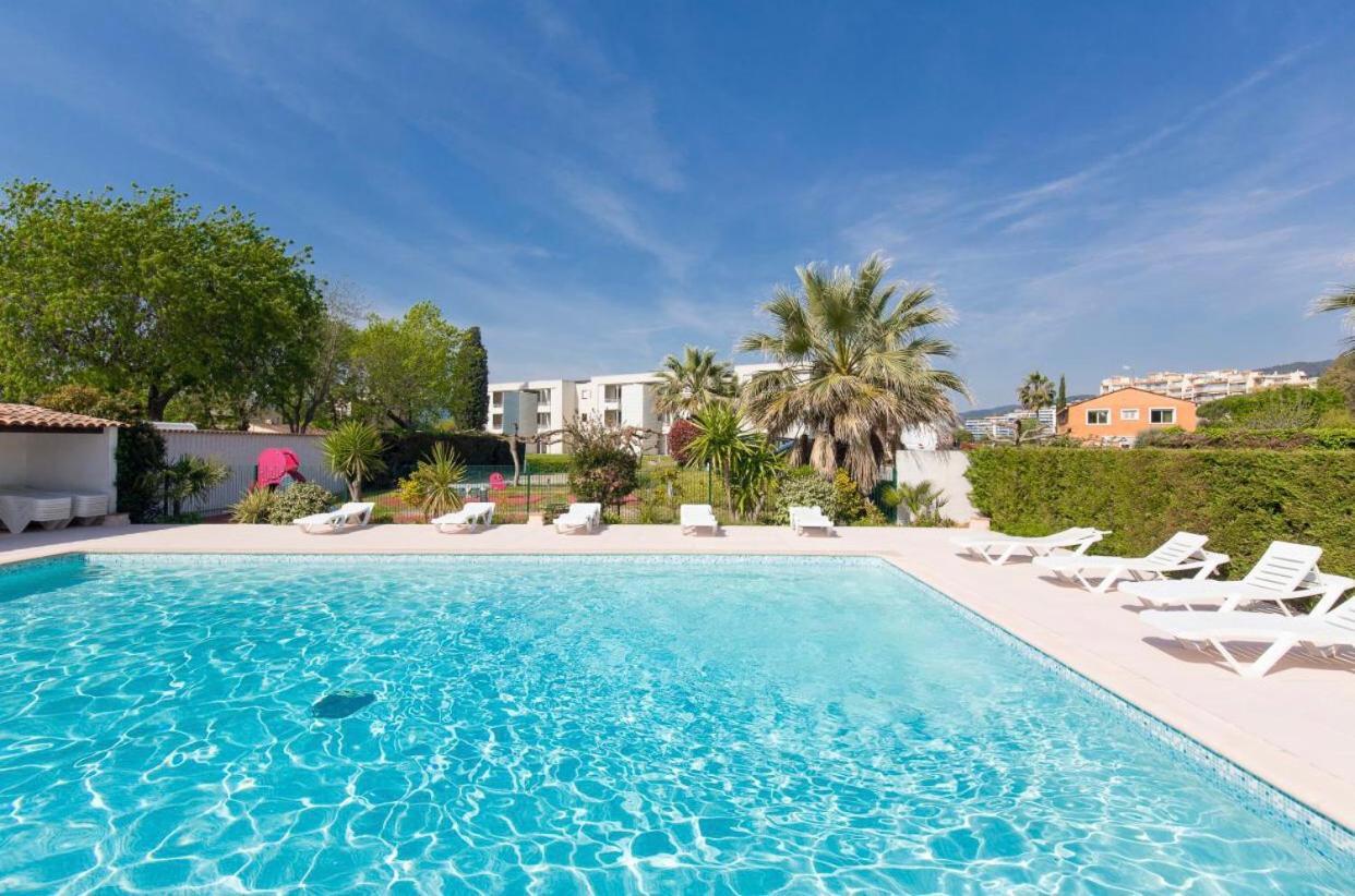 Luxury 3 Piece Garden Apartment In Cannes Marina ماندوليو لا نابول المظهر الخارجي الصورة