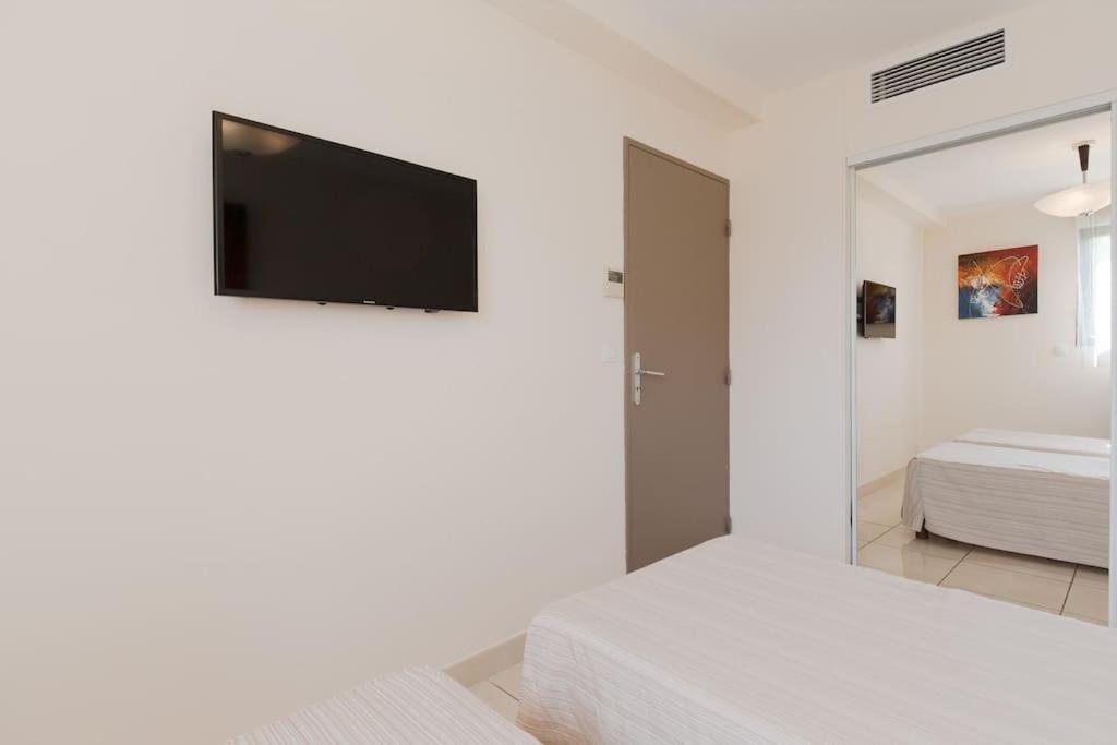 Luxury 3 Piece Garden Apartment In Cannes Marina ماندوليو لا نابول المظهر الخارجي الصورة